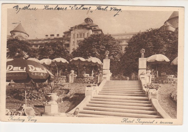 Historyczny wygląd kasyno hotelu velouralodge
